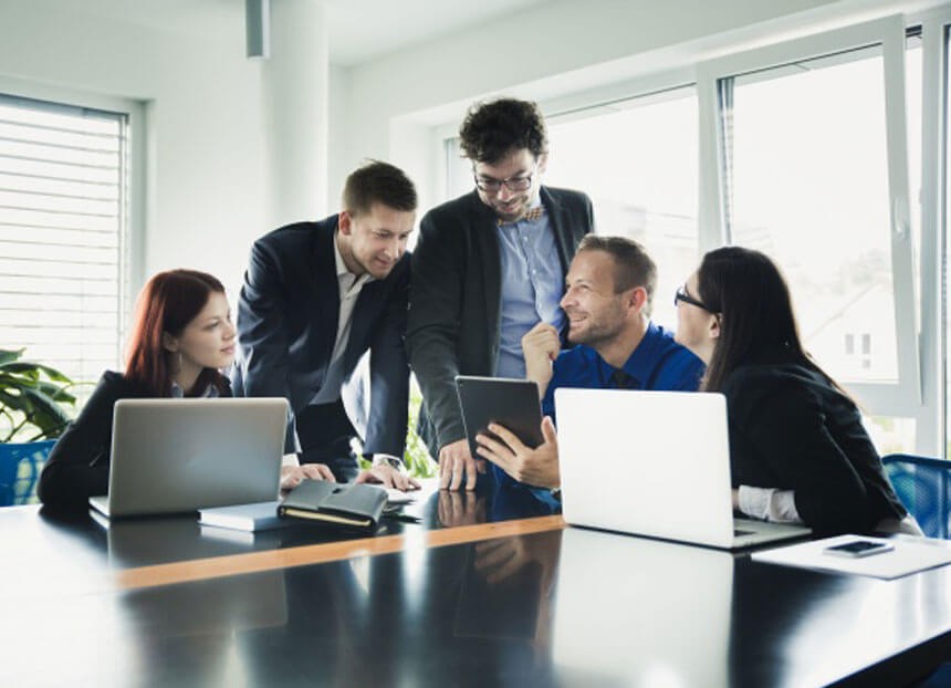 A guide to creative and critical thinking